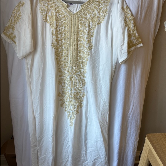 White Gold Embroidered Kaftan Dress Boho Resort Tunic Size M - Picture 2 of 6